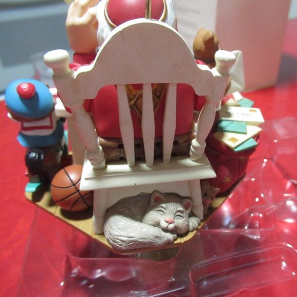 Hallmark Keepsake Christmas Ornament Letters to Santa - Picture 6 of 10